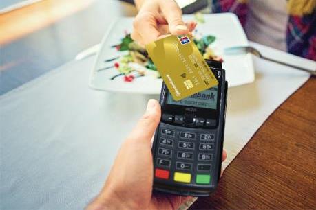 Nhiều ưu đãi cho chủ thẻ quốc tế Sacombank vào Black Friday