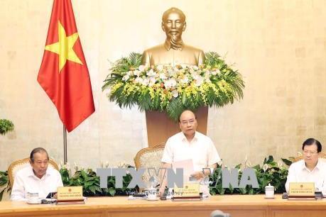 Thủ tướng Nguyễn Xuân Phúc: Tập trung nhiều hơn nữa cho công tác xây dựng thể chế