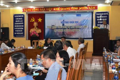 Phát triển sản phẩm du lịch đường sông tại Thành phố Hồ Chí Minh