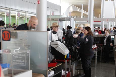 Các sân bay Paris áp dụng hệ thống nhận dạng khuôn mặt mới