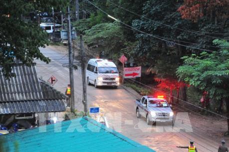 Giải cứu đội bóng thiếu niên Thái Lan: Thêm thành viên thứ 10 được đưa ra an toàn