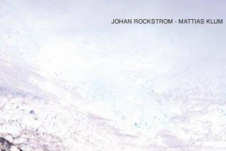 Ra mắt bạn đọc cuốn sách " Thế giới lớn, hành tinh nhỏ"