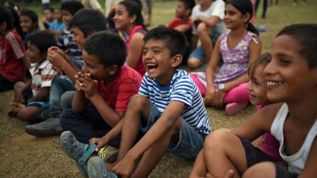 Giới chức hành pháp và tư pháp Mỹ bất đồng về hạn chót đoàn tụ gia đình