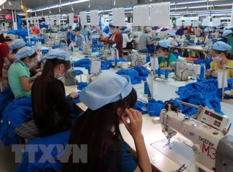 Doanh nghiệp Việt tìm cơ hội trong khó khăn