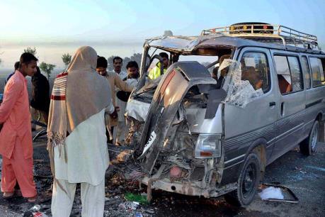 Tai nạn giao thông thảm khốc tại Pakistan và Ấn Độ