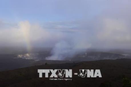 Nham thạch rơi trúng tàu du lịch ở Hawaii, hơn 20 người bị thương