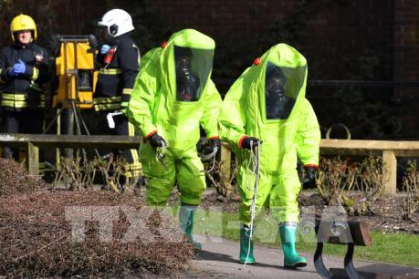 Anh: OPCW thu thập các mẫu thử tại Amesbury để kiểm tra chất độc