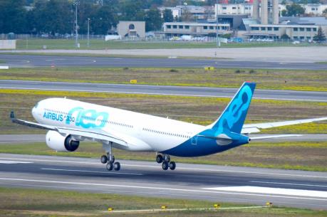 AirAsia đặt mua 100 máy bay của Airbus trị giá 30 tỷ USD