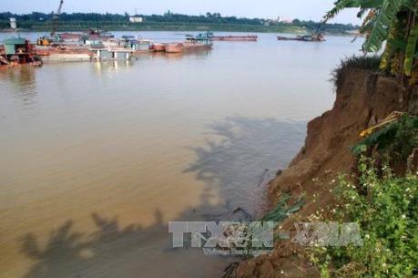 Hàng nghìn hộ dân sống ngoài đê không có trong quy hoạch phòng chống lũ