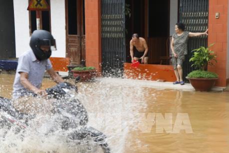 Hơn 2.500 hộ dân ở thành phố Yên Bái bị ảnh hưởng do mưa lớn