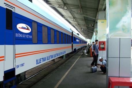 Đường sắt ngừng chạy nhiều đoàn tàu tuyến Hà Nội – Lào Cai do mưa lũ