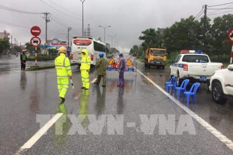 Hệ thống đường bộ tại miền Trung hoạt động bình thường sau bão số 3