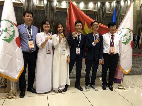 Đoàn Việt Nam giành 3 Huy chương Vàng Olympic Sinh học quốc tế 2018