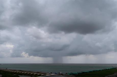 Trung Quốc: Thành phố Thượng Hải sơ tán người dân tránh bão Ampil