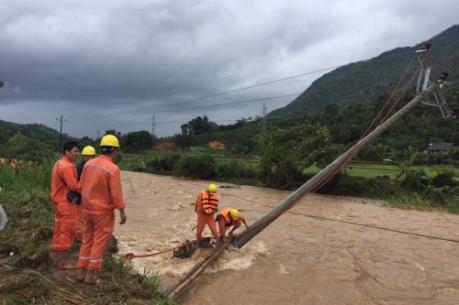Điện lực miền Bắc khắc phục sự cố sau bão số 3