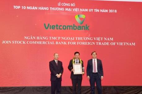 Vietcombank tiếp tục dẫn đầu Top 10 ngân hàng Việt Nam uy tín nhất