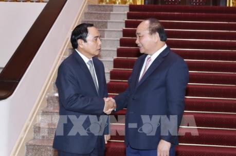 Thủ tướng Nguyễn Xuân Phúc tiếp Phó Thủ tướng, Tổng Thanh tra Chính phủ Lào