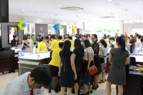 Giá vàng hôm nay 31/7: Đi ngang, giao dịch ảm đạm