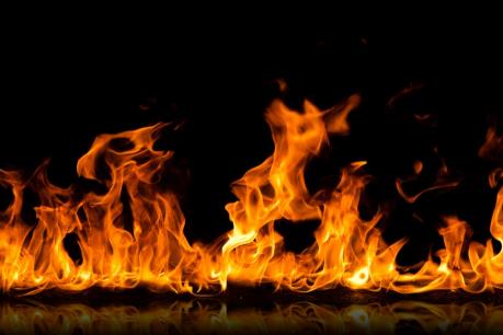 Cà Mau: Cháy ga-ra ô tô, thiệt hại 4,5 tỷ đồng