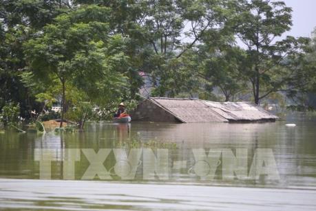 Nước lũ tại Chương Mỹ - Hà Nội đang rút nhanh
