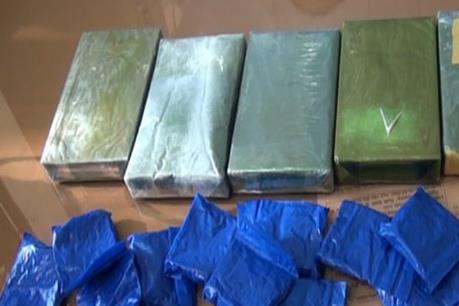 Khởi tố đối tượng vận chuyển 26 bánh heroin từ Hòa Bình về Hà Nội