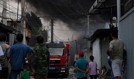 Bình Dương: Sau tiếng nổ, cháy lớn tại công ty hóa chất