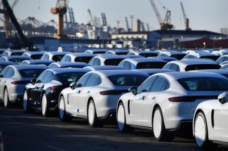 Mỹ: Các doanh nghiệp ô tô có thể sẽ tiếp tục tuân thủ quy định tiết kiệm nhiên liệu cũ