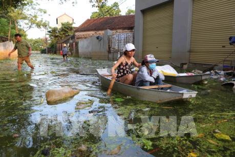Xử lý môi trường và quản lý chất thải - Nhiệm vụ cấp bách sau bão lũ