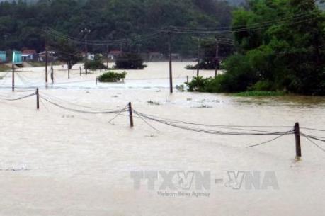 Kon Tum: 10 thôn bị cô lập do mưa lũ