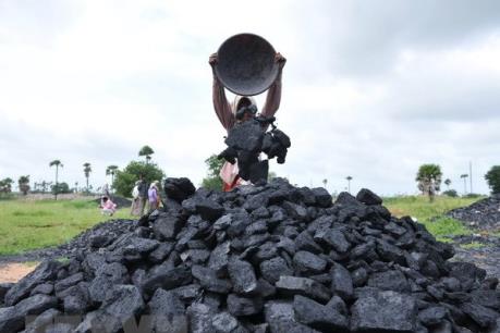 Mỹ lên tiếng "bênh vực" Hàn Quốc trong vụ nhập khẩu bất hợp pháp than đá Triều Tiên