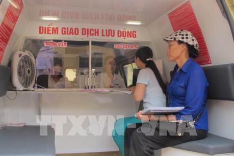 Agribank triển khai mô hình điểm giao dịch lưu động bằng xe ô tô