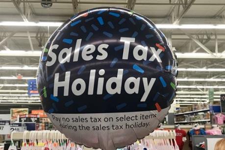 Bán hàng miễn thuế phục vụ năm học mới tại Mỹ