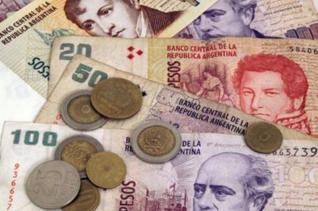 Ngân hàng Trung ương Argentina nâng lãi suất lên 45% sau khi đồng peso lao dốc