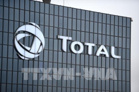 Total thông báo di chuyển một số hoạt động ra khỏi London