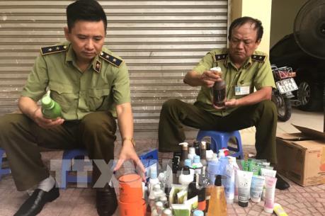 Gần 2 tấn mỹ phẩm không rõ nguồn gốc bị thu giữ ở Hải Phòng