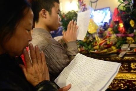 Nên cúng Rằm tháng 7 vào thời điểm nào trong ngày?