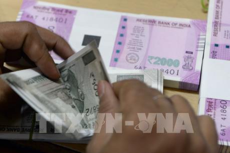 Đồng rupee mất giá tác động đến kinh tế Ấn Độ như thế nào?