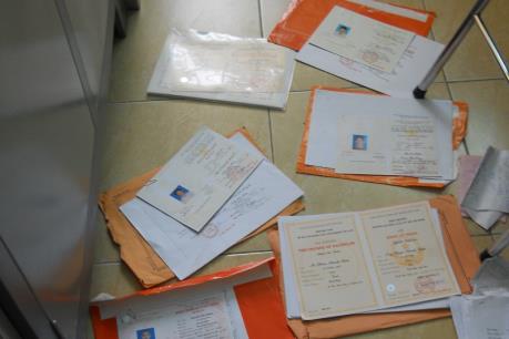 Cần Thơ truy tố các đối tượng làm giả bằng cấp, chứng chỉ