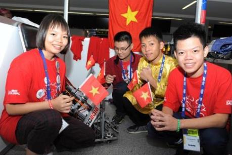 Học sinh Việt Nam đạt thành tích cao tại Giải Tobot Thế giới ở Mexico