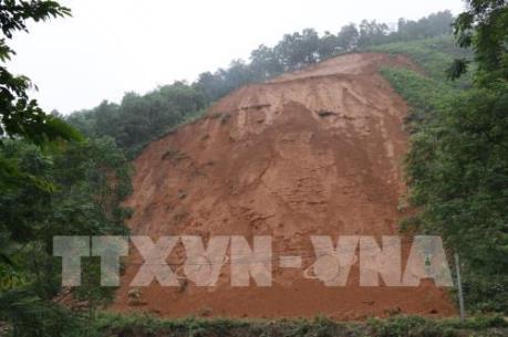 Thông tuyến 43/44 điểm sạt lở giao thông miền núi Thanh Hóa