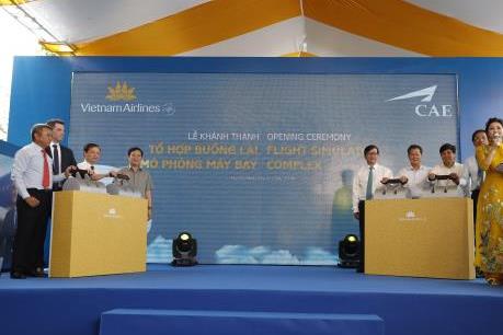 Cận cảnh tổ hợp buồng lái mô phỏng máy bay đầu tiên tại Việt Nam