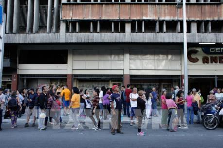 Thủ đô Venezuela rung lắc do động đất 7,3 độ ở tận miền Bắc nước này