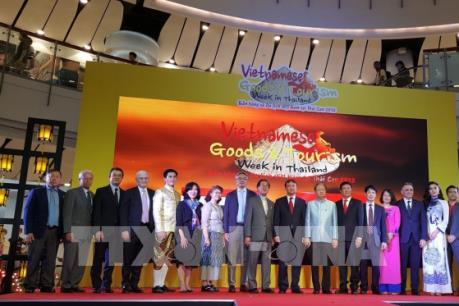 Khai mạc “Tuần hàng và Du lịch Việt Nam tại Thái Lan 2018”