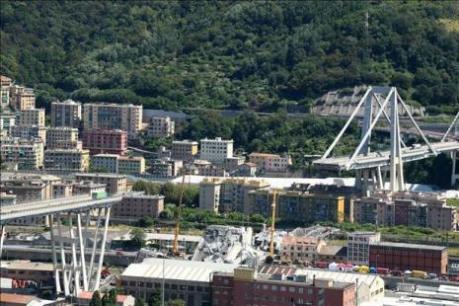 Thảm họa sập cầu chồng chất thêm sức ép tài chính đối với Italy
