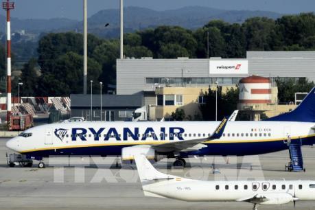Ryanair hủy hàng trăm chuyến bay vì nhân viên đình công