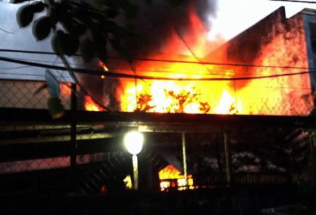 5 anh chị em ruột tử vong trong một vụ cháy nhà