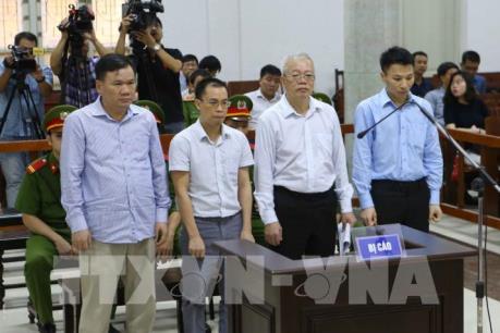 Xét xử sơ thẩm vụ án sai phạm xảy ra tại Công ty cổ phần Hóa dầu và Xơ sợi Dầu khí