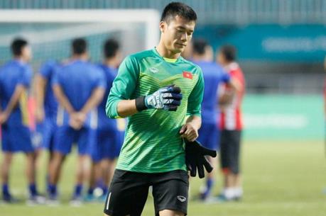 Thủ môn Bùi Tiến Dũng có cách riêng đối phó với đội Hàn Quốc