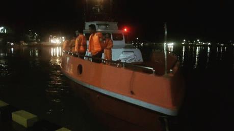 Cháy phà giữa đêm, hàng trăm hành khách phải sơ tán khẩn cấp