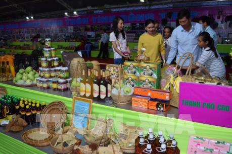 Đồng Tháp thu hút 40.000 lượt khách đến Hội chợ sản phẩm công nghiệp nông thôn